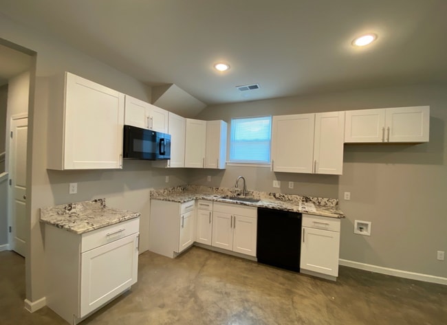 Building Photo - 903 Orphanage Ave