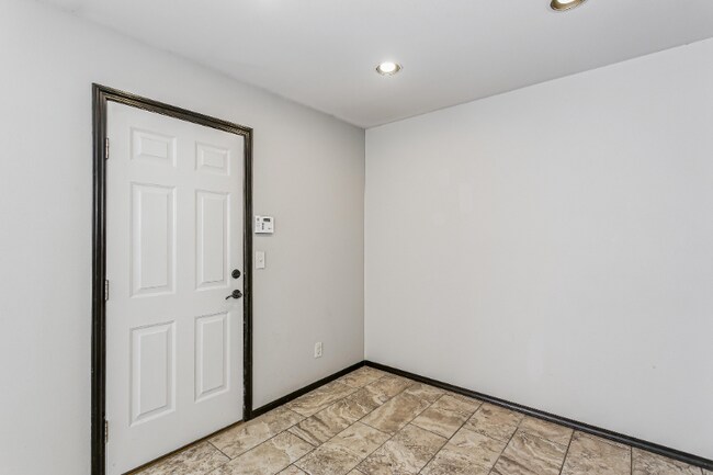 Foto del edificio - 318 Harvest Ln