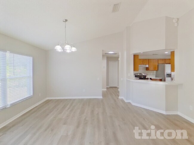 Foto del edificio - 233 Lakeway Ln