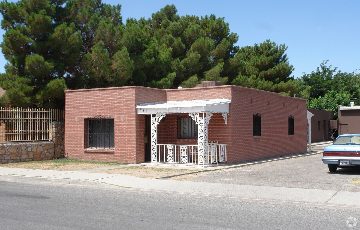 Primary Photo - 145-155 Cargill St