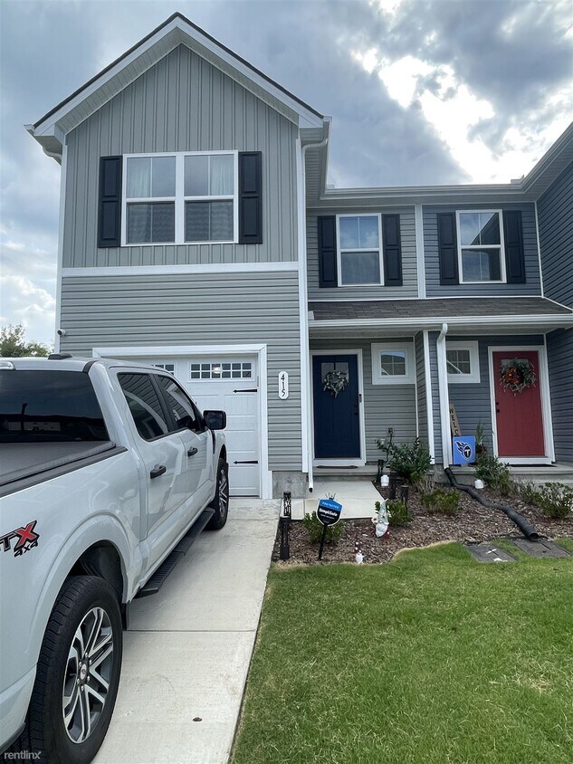 Primary Photo - 3 br, 2.5 bath Townhome - 415 Deer Meadow ...