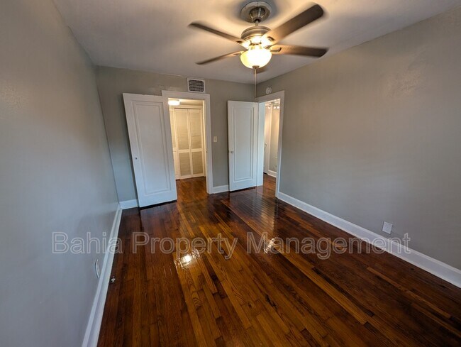 Foto del edificio - 520 11th Ave N
