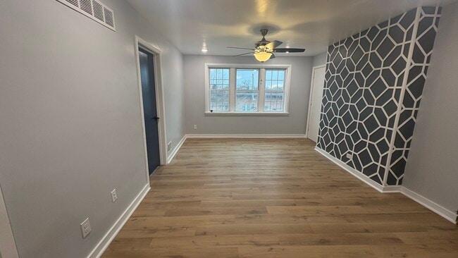 Photo - 5618 Phillips Ave Apartments