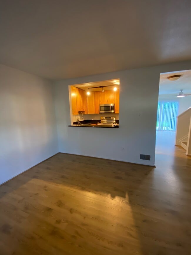 Foto del edificio - 9594 Inverary Ct