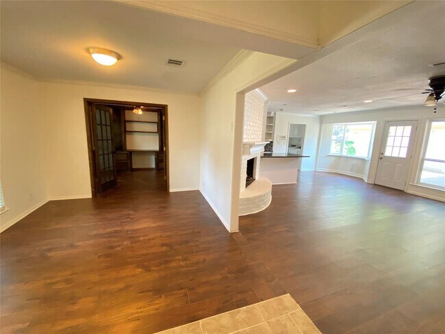 Foto del edificio - 12846 Westmere Dr