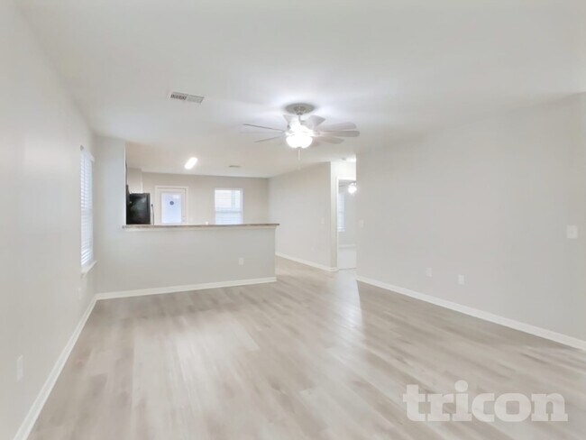 Foto del edificio - 9910 Waldens Pond Court