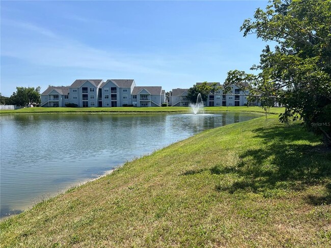 Building Photo - 1217 Bermuda Lakes Ln