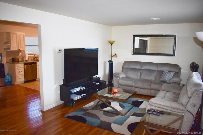 Building Photo - 37 Bobwhite Ct