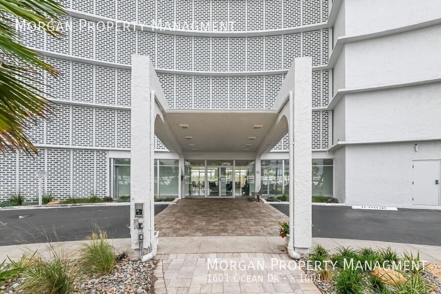 Foto principal - 1601 Ocean Dr S