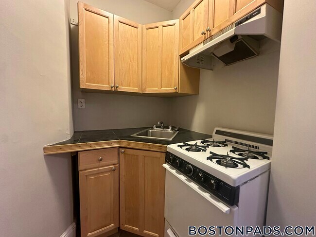 Foto del edificio - 38 Hemenway St