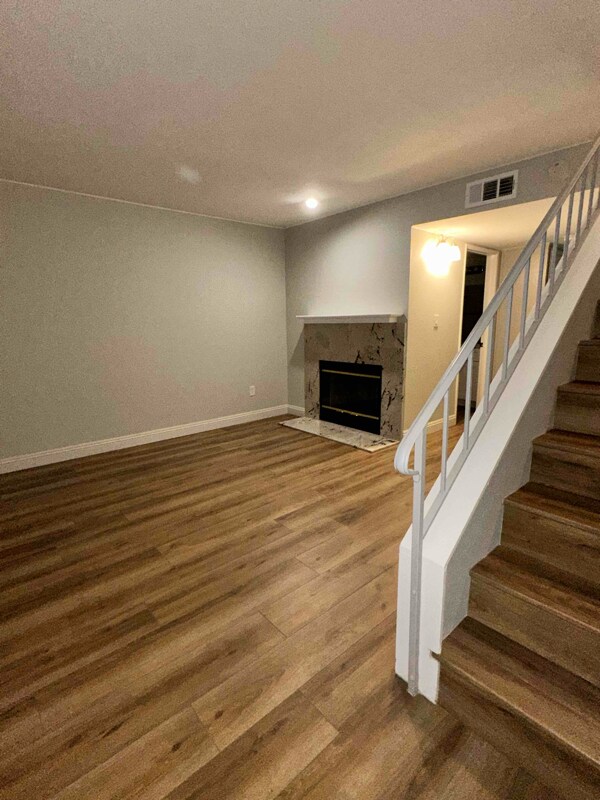 Building Photo - 2600 Brookside Dr