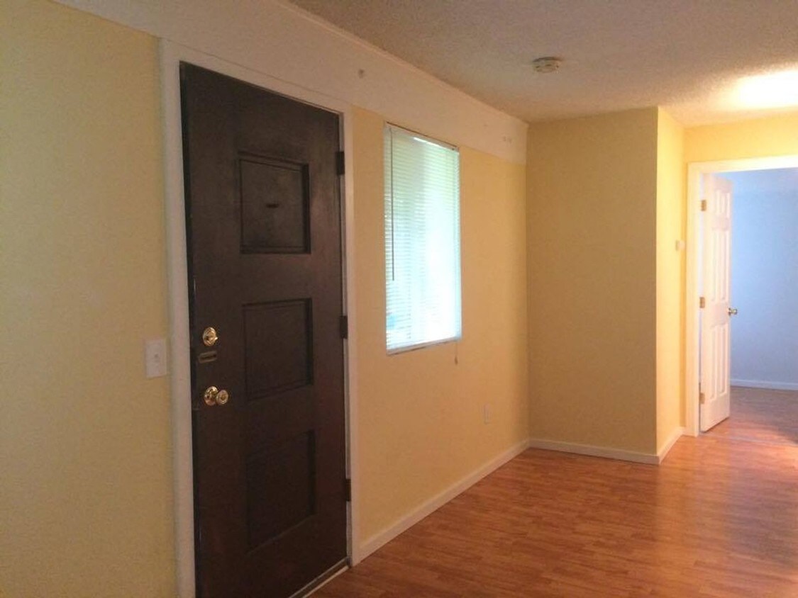 Foto del edificio - 3592 NE 73rd Pl