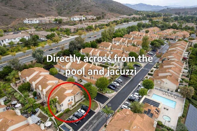 Foto del edificio - 11002 Creekbridge Pl