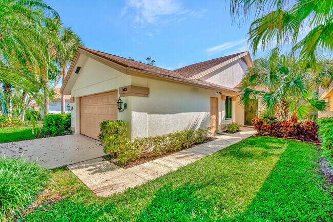 Foto del edificio - 143 Cape Pointe Cir