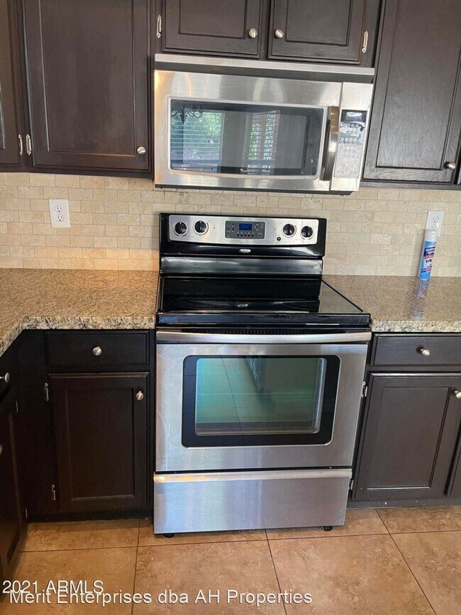 Building Photo - 4 br, 2 bath House - 3736 W ALAMEDA RD
