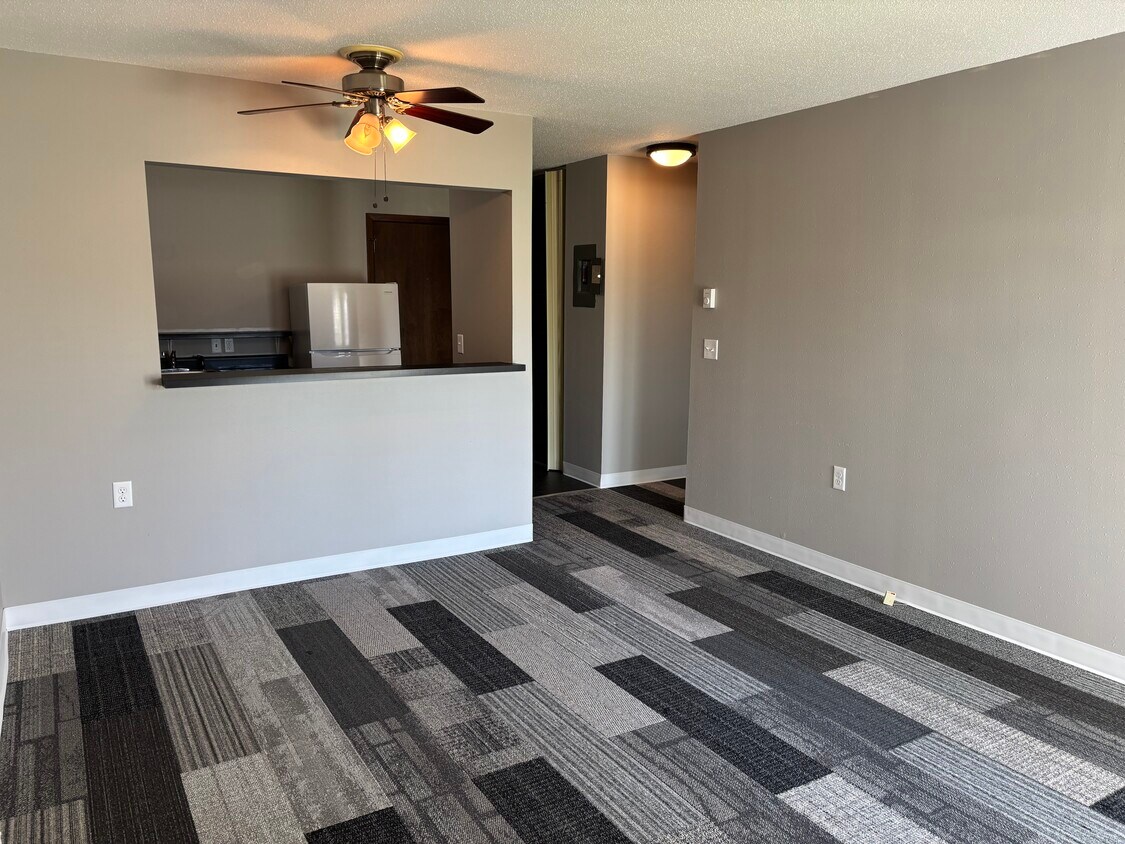 Foto principal - 121 2nd St S