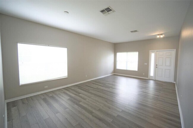 Foto del edificio - 9468 Leatherwood Ave