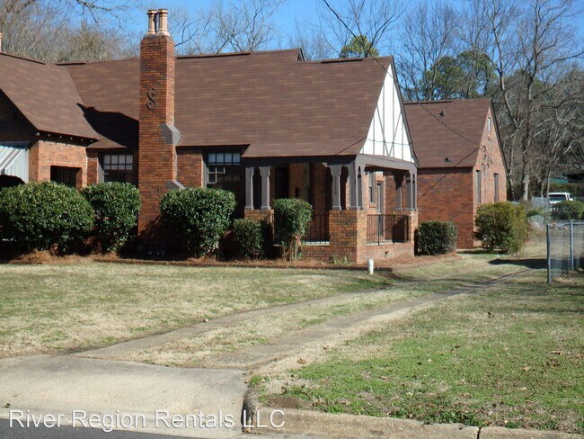 Building Photo - 3379-3379 Lexington Rd