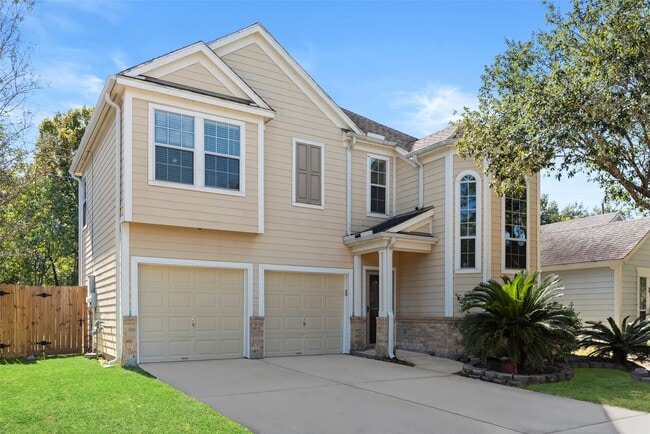 Building Photo - 12850 Pecan Shores Dr