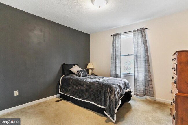 Foto del edificio - 104 Moss Ct