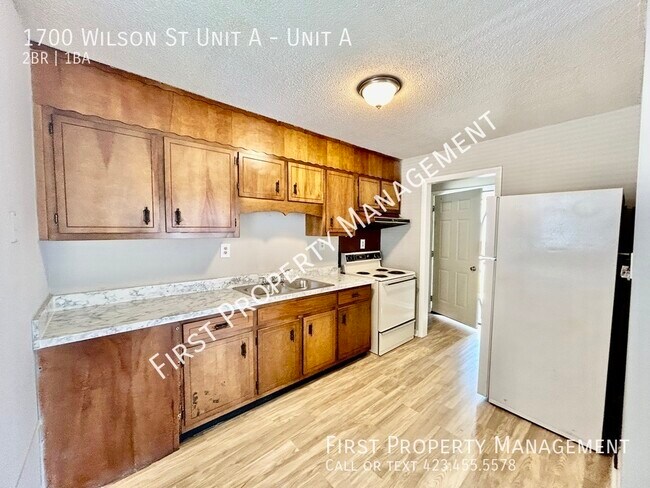 Building Photo - Close to Downtown: 2Bed/1.5Bath w Laundry ...
