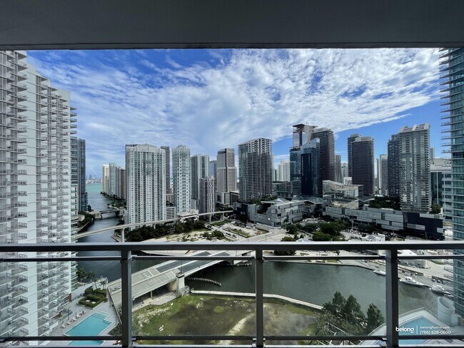 Foto del edificio - 90 SW 3rd St