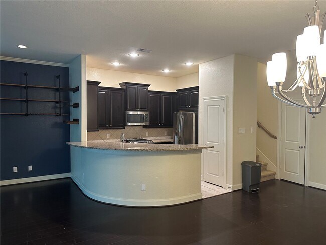Foto del edificio - 5151 Oasis Park Ln