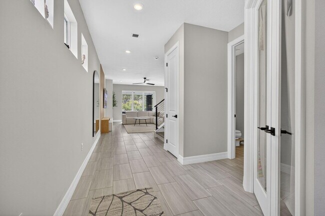 Foto del edificio - 12534 Triumph Ln