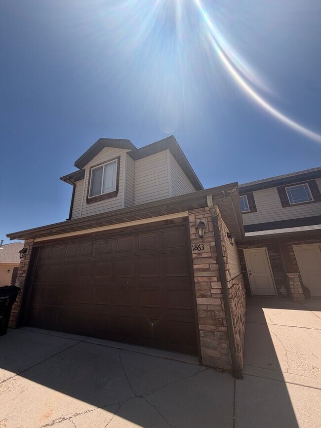 Foto del edificio - Quiet Neighborhood & Beautiful Home!