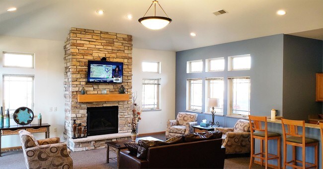 Building Photo - 200 Prairie Heights Dr