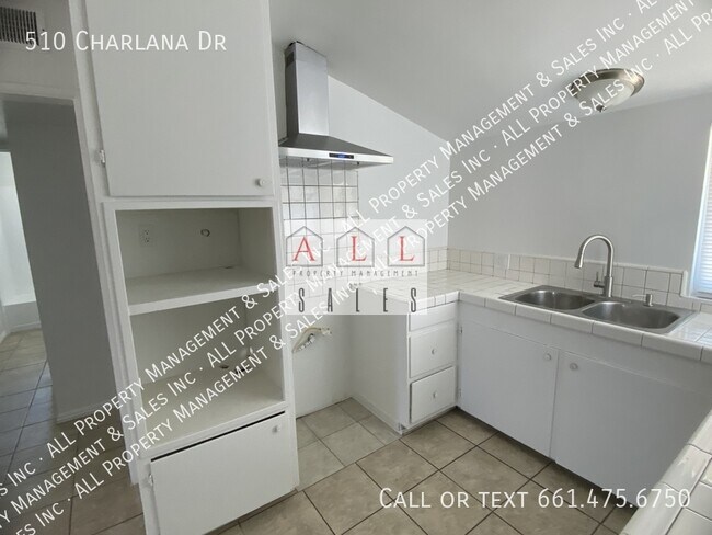 Foto del edificio - 510 Charlana Dr