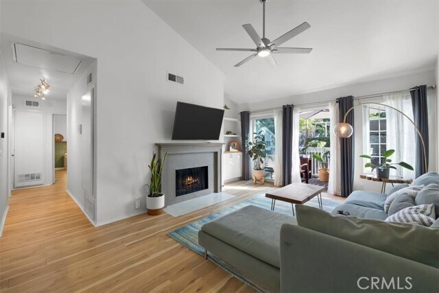 Foto del edificio - 1259 W Capitol Dr