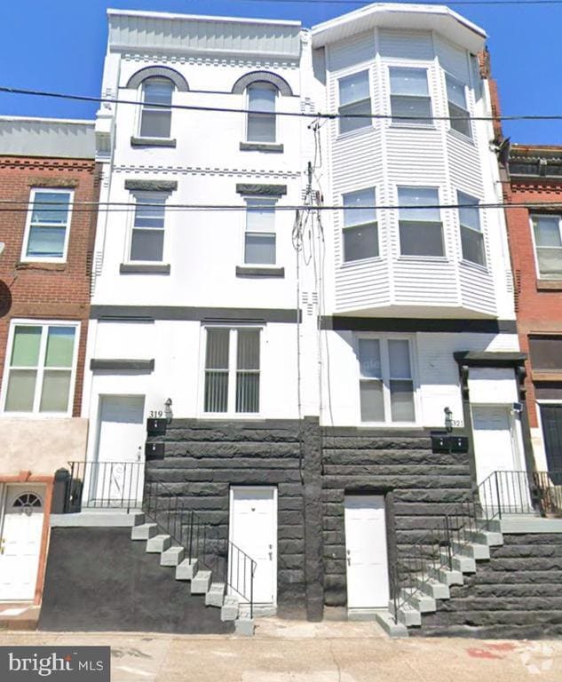 Building Photo - 321 E Lehigh Ave