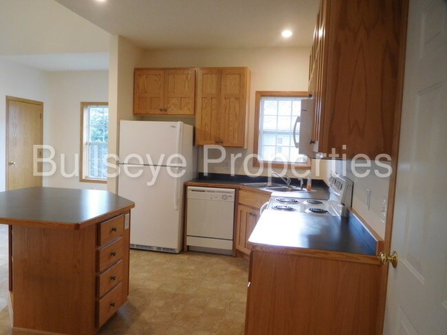Foto del edificio - 11727 Spruce Dr