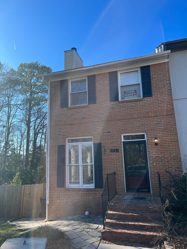 1237 Chason Dr, Vestavia Hills, AL 35216 Townhome Rentals in Vestavia