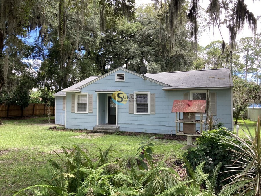 Foto principal - 7959 Concord Blvd W
