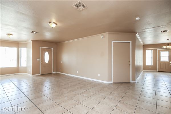 Building Photo - 12521 W Statler St