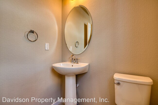 Building Photo - 4 br, 3.5 bath House - 7782 Sun Shimmer View