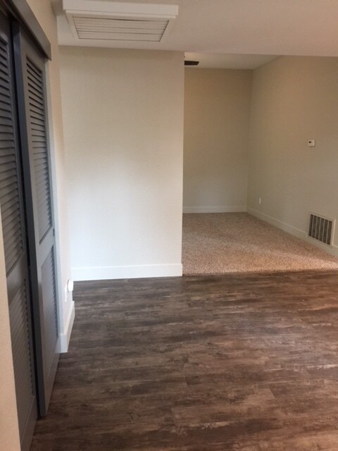 Foto del edificio - 1942 Manet Pl