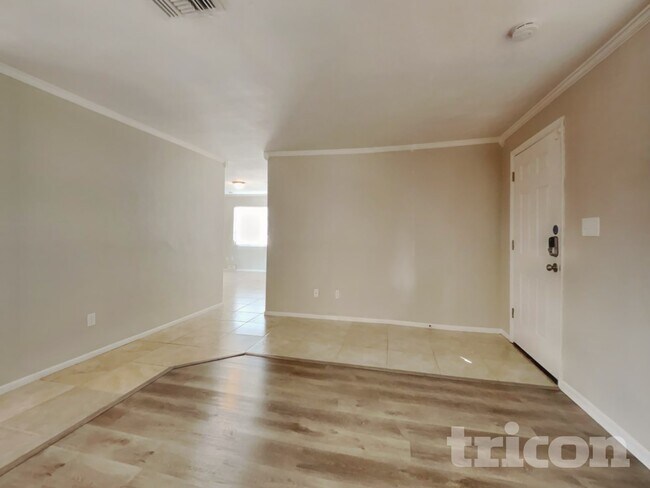 Foto del edificio - 2166 Timber Ln
