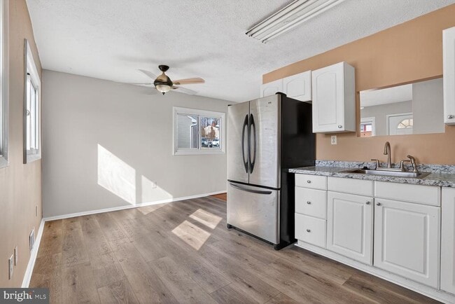 Building Photo - 1597 Katherine Ct