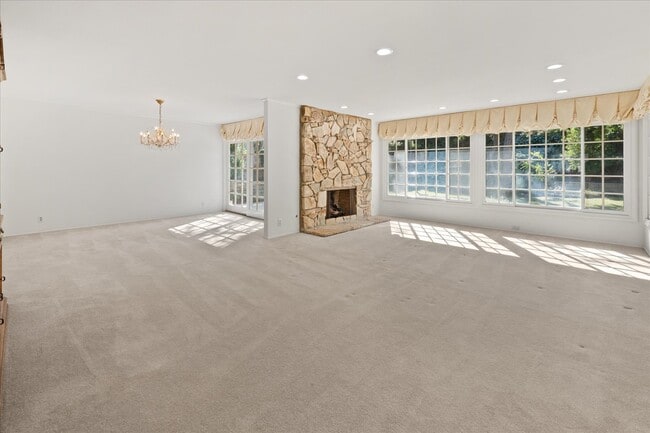 Building Photo - 19100 Castlebay Ln