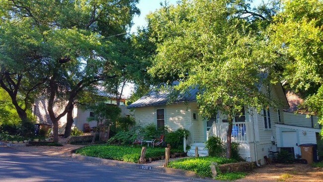 1629 Waterston Avenue photo'