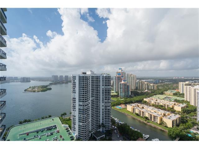 Foto del edificio - 3500 Mystic Pointe Dr