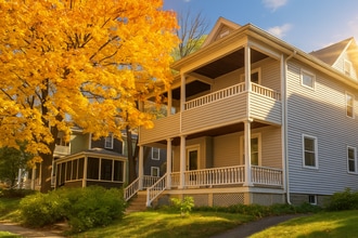 Building Photo - 2121 Harriet Ave