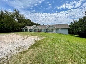 Building Photo - 15085 E Hwy 264