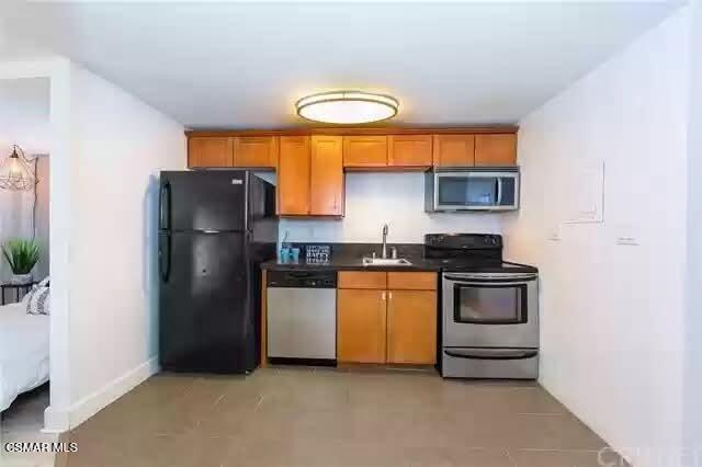 Foto del edificio - 10982 Roebling Ave