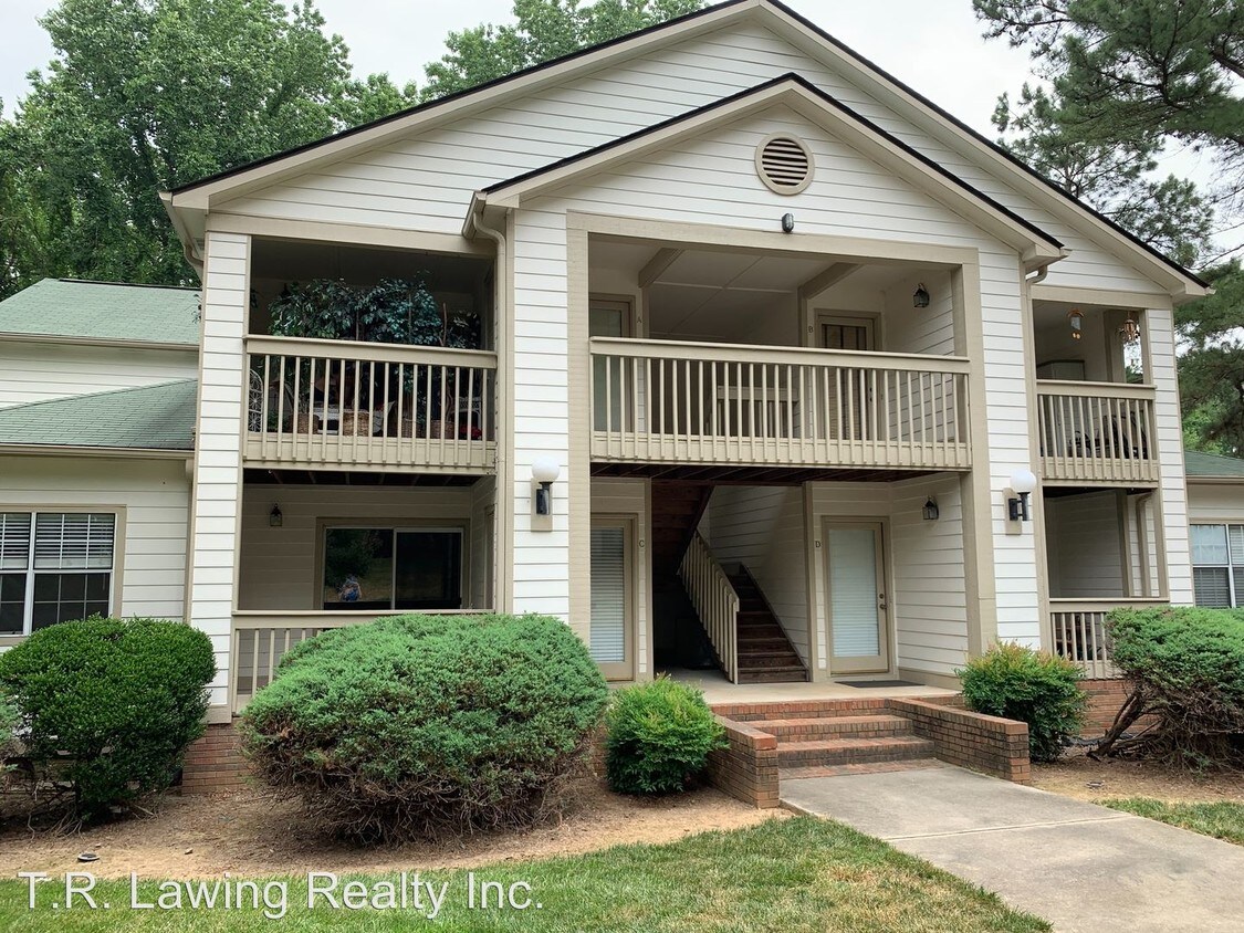 Primary Photo - 1021 Churchill Downs Ct