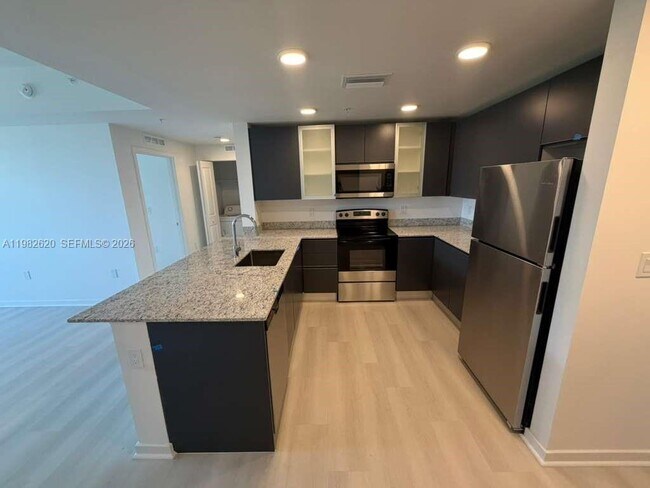 Foto del edificio - 5587 Millennia Park Dr