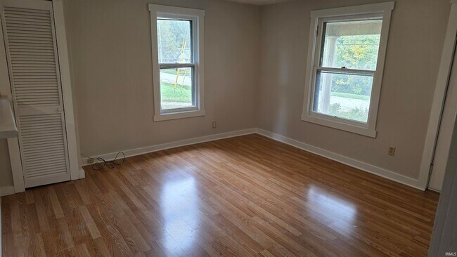 Foto del edificio - 1603 W Arlington Rd
